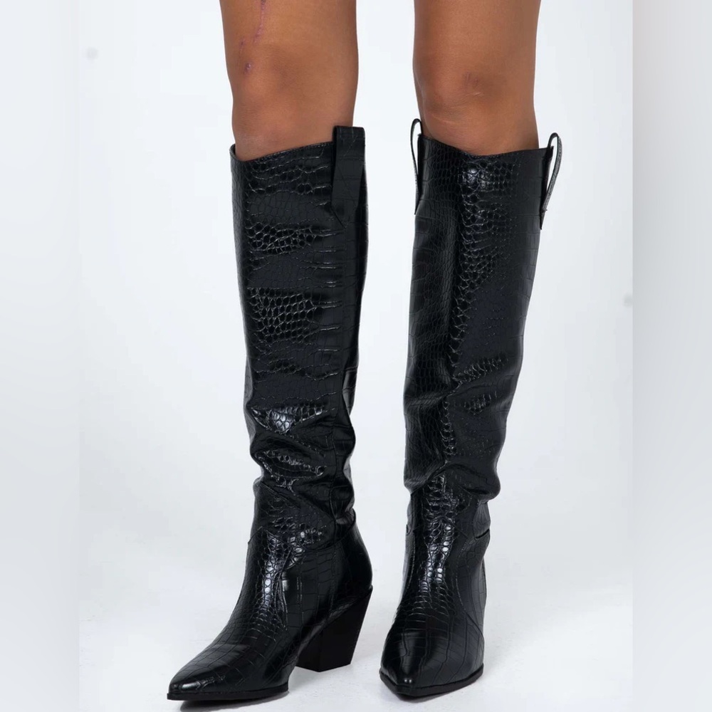 Princess Polly Riley Boot - Picture 4 of 8